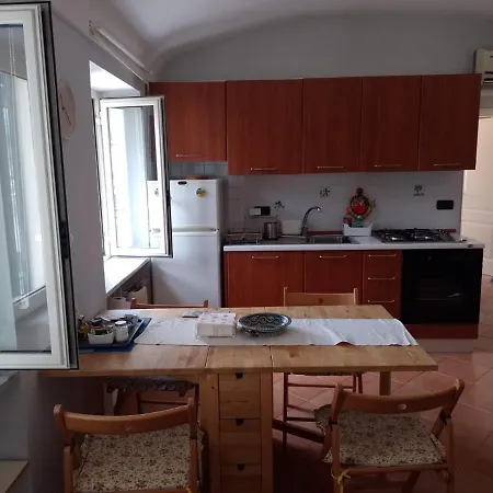 Ferienwohnung Uno Sguardo Sui Tetti Neapel Exterior foto